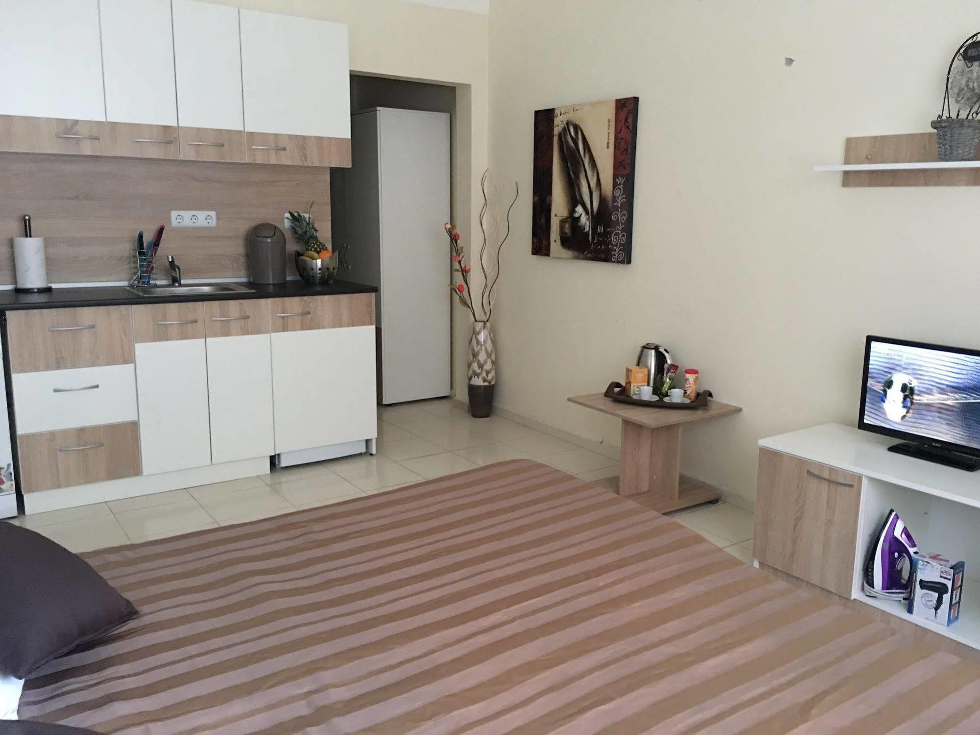 Arizona Del Mar Apartment Pomorie Exterior photo