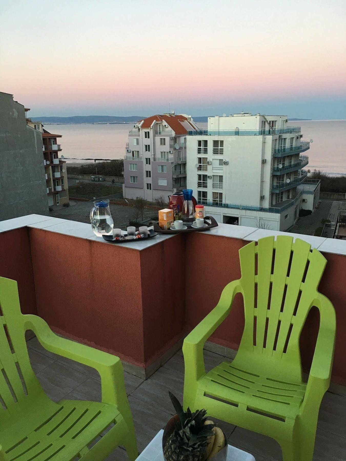 Arizona Del Mar Apartment Pomorie Exterior photo